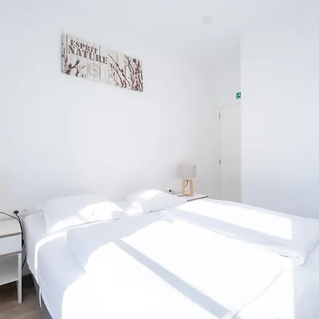 Malecot I By Interhome